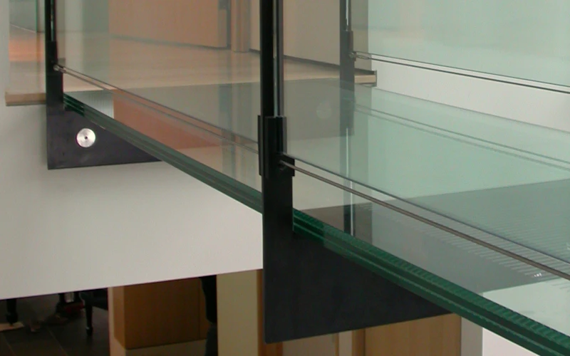 Glass: material photograph