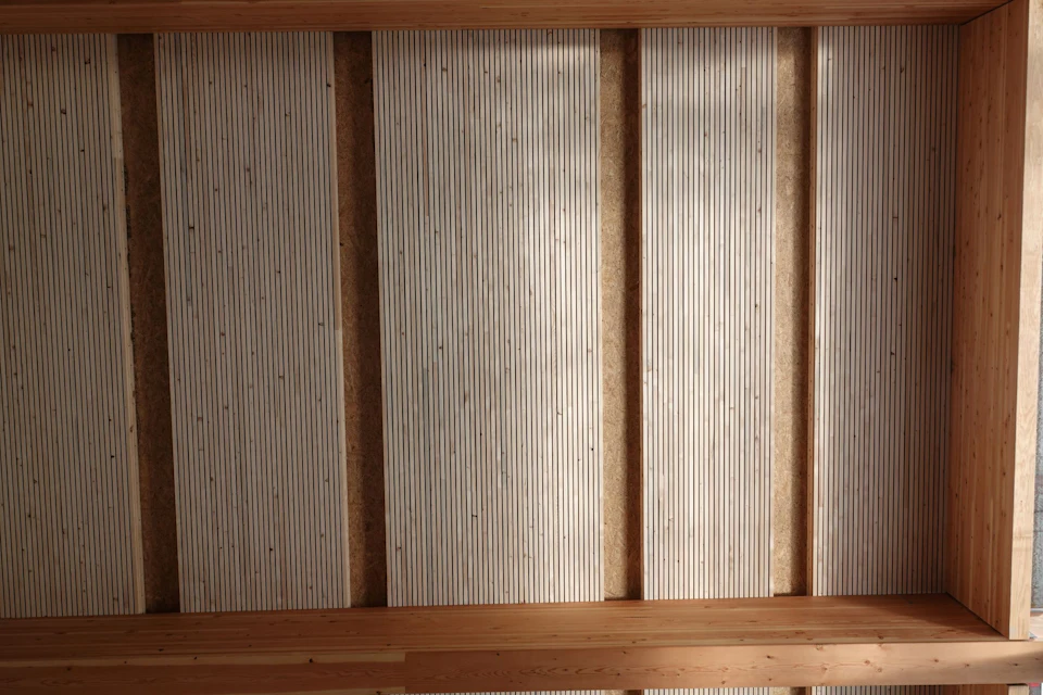 Close view of wood wall panels at Kellogg Middle School