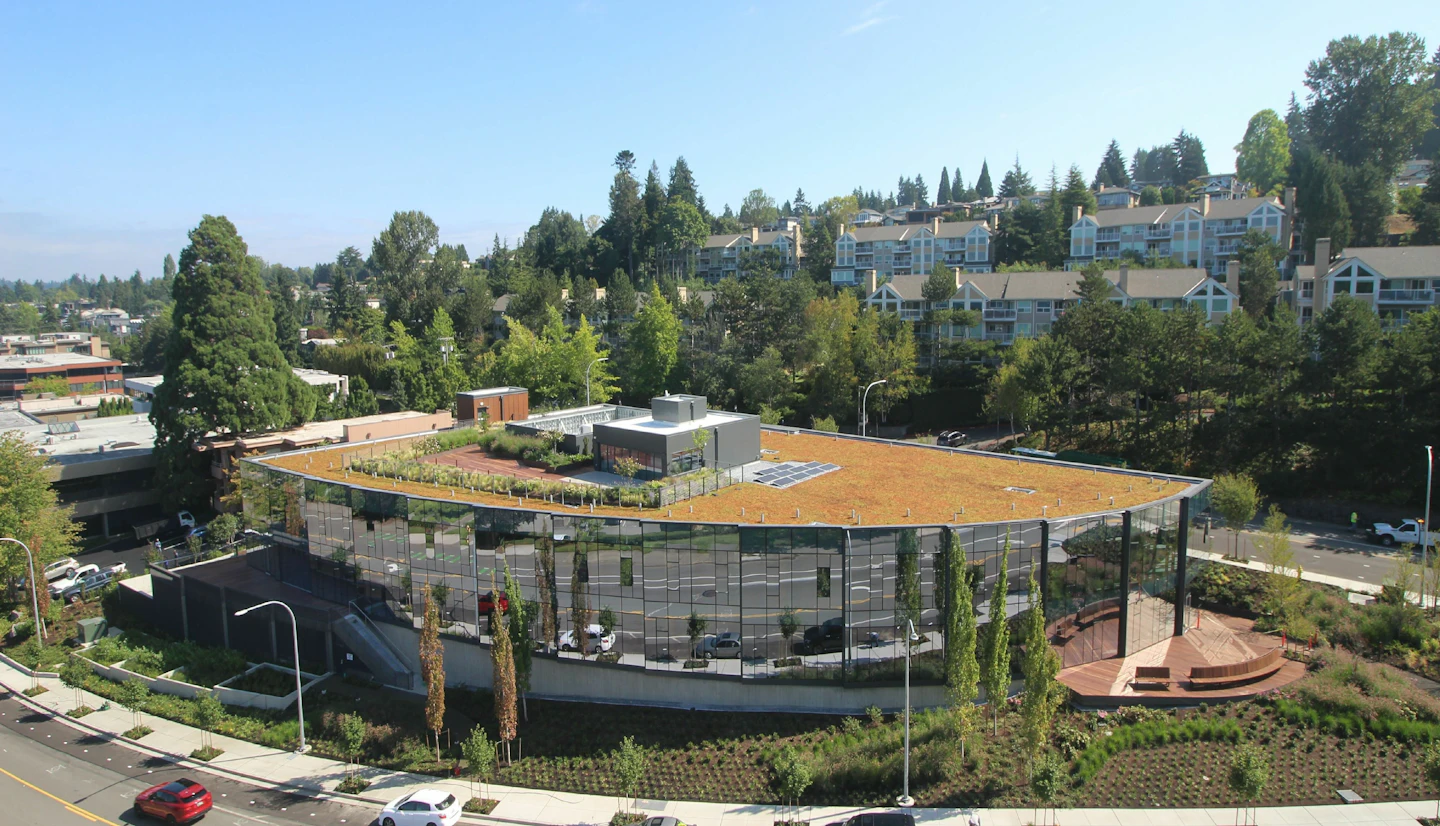 Aerial view of Lakeview Office Building during construction