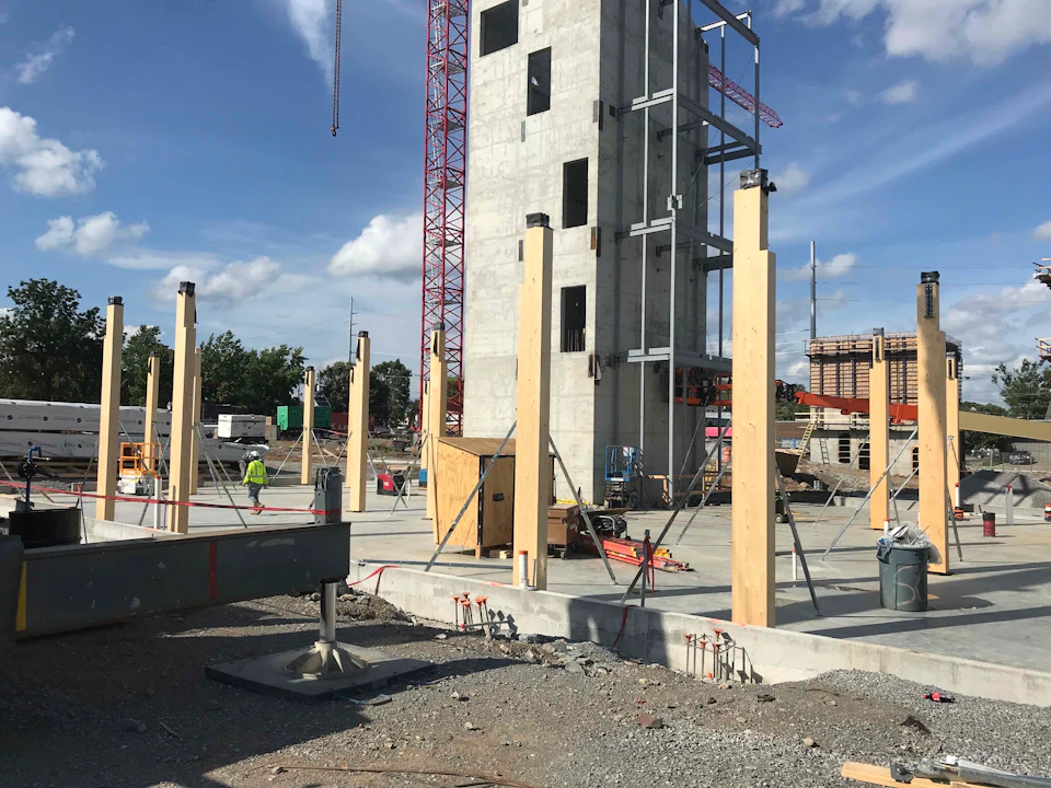 Structure for Nashville Warehouse Company Office during installation